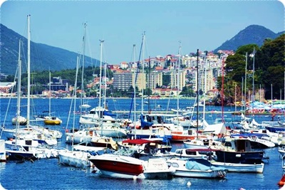 izdajem sobe i apartmane u igalu(Herceg Novi,crna gora,montenegro)